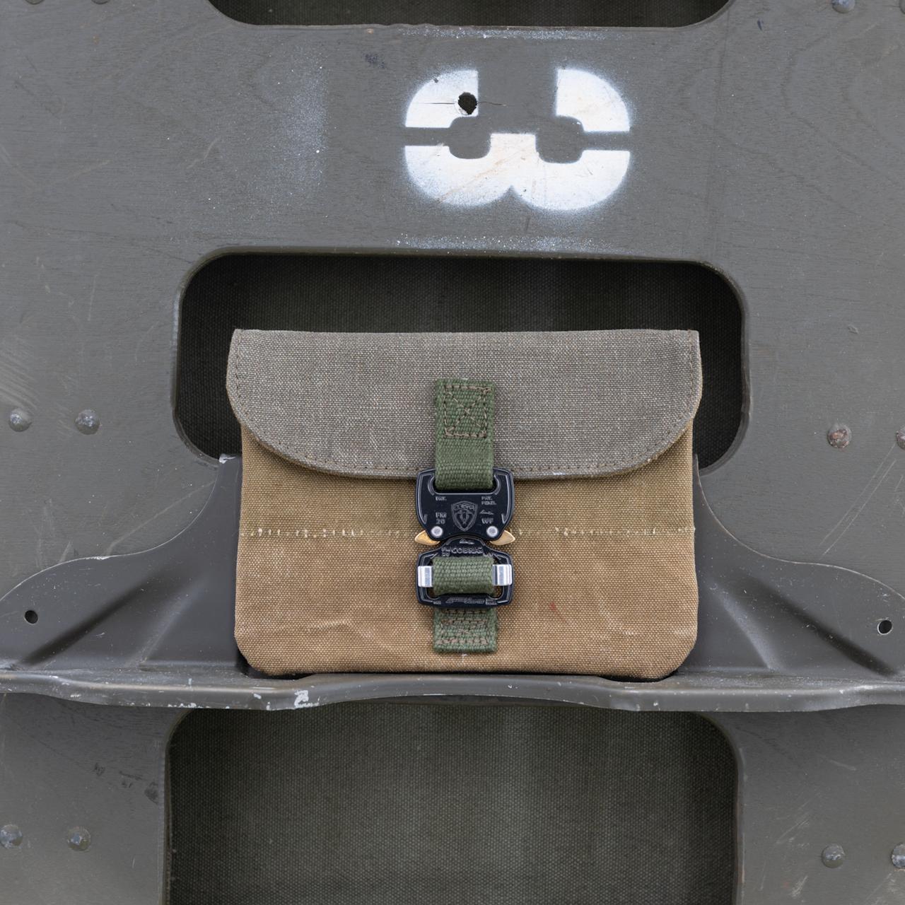 British Military Canvas Cobra Flap Pouch No4 コブラバックル付きポーチ
